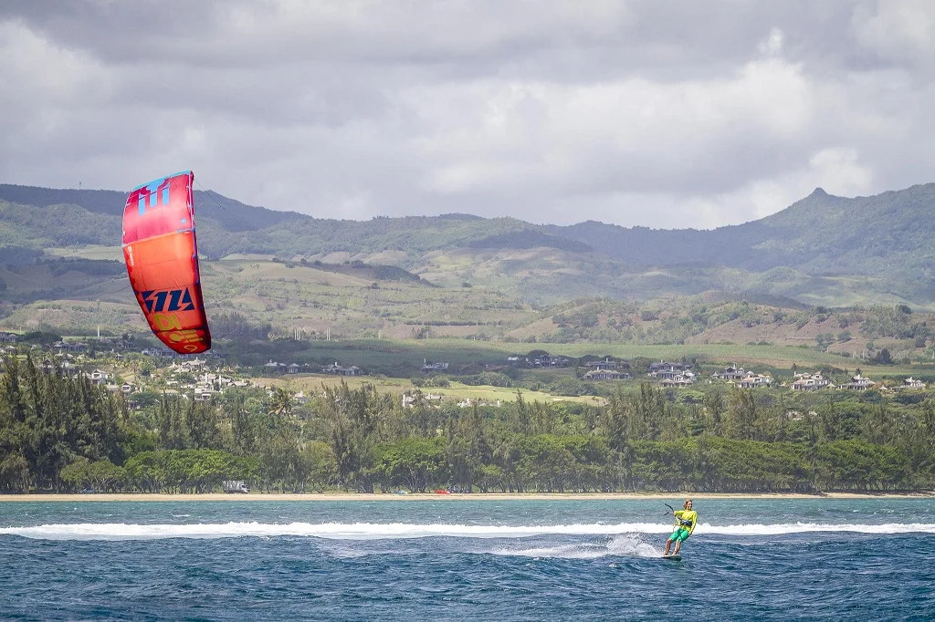 kitesurfing in Mauritius